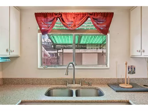 Kitchen - 9116 E Lehigh Ave, Denver, CO 80237 photo 6 of 6
