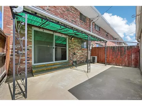 Exterior - 9116 E Lehigh Ave, Denver, CO 80237 photo 4 of 5