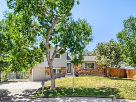 9320 W Burgundy Ave, Littleton, CO 80123