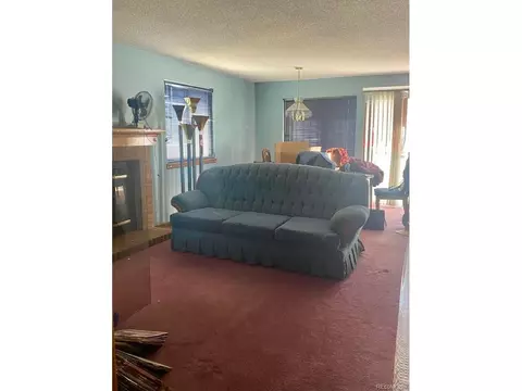 4725 Eugene Way, Denver, CO 80239 photo 3