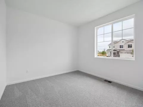 24787 E 40th Ave, Aurora, CO 80019 photo 2