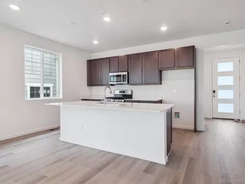 24787 E 40th Ave, Aurora, CO 80019 photo 5