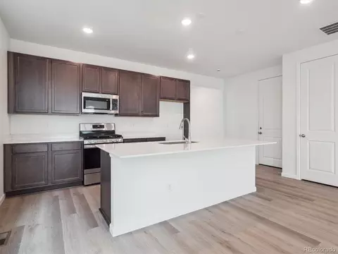 24787 E 40th Ave, Aurora, CO 80019 photo 6