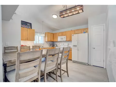 4208 Laurel Dr, Evans, CO 80620 photo 4