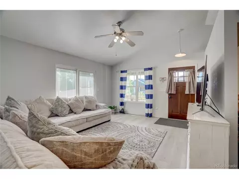 4208 Laurel Dr, Evans, CO 80620 photo 3