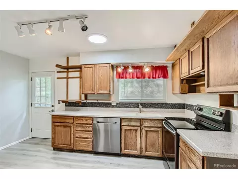 16301 E Adriatic Pl, Aurora, CO 80013 photo 3