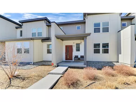 16087 Elk Pl, Denver, CO 80239 photo 2