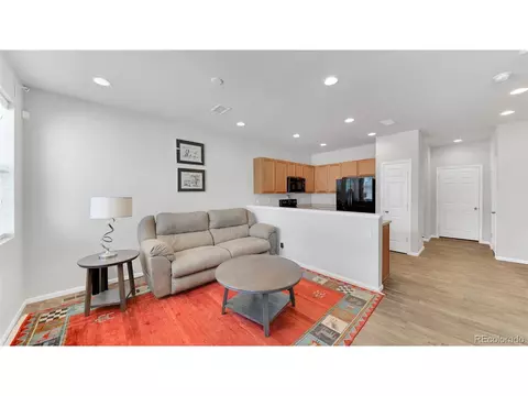 16087 Elk Pl, Denver, CO 80239 photo 4