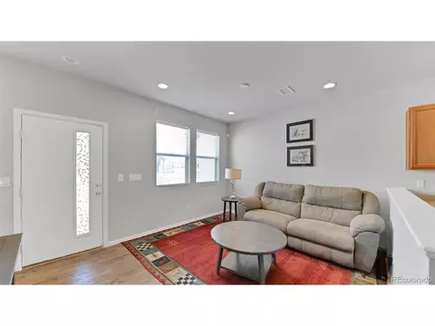 16087 Elk Pl, Denver, CO 80239 photo 5
