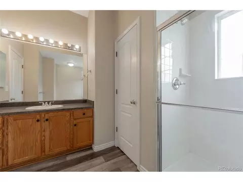 Bath - 18102 E Bethany Pl, Aurora, CO 80013 photo 4 of 4