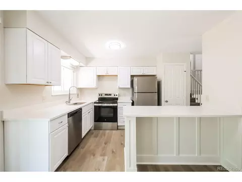 Kitchen - 2551 S Kittredge Way, Aurora, CO 80013 photo 3 of 4