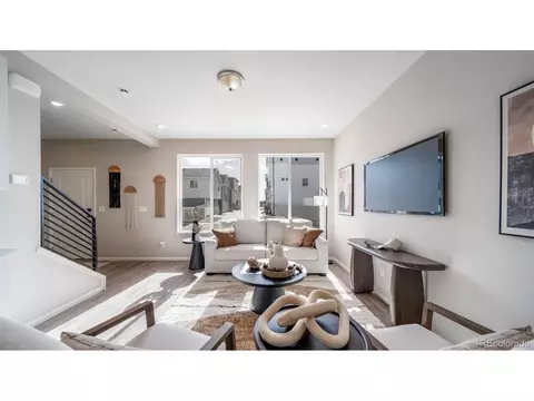 622 Wagon Wheel Way, Bennett, CO 80102 photo 14