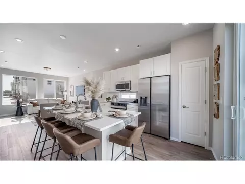 622 Wagon Wheel Way, Bennett, CO 80102 photo 6