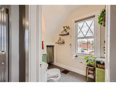 126 E 1st Ave, Denver, CO 80203 photo 17