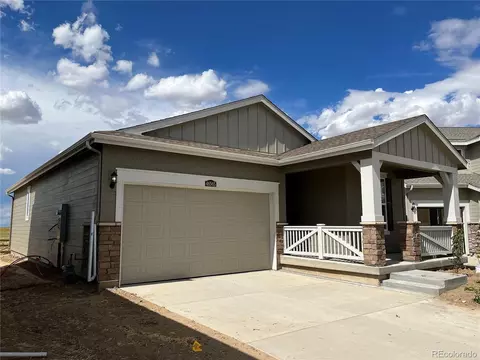 46565 Sunrise Ct, Bennett, CO 80102