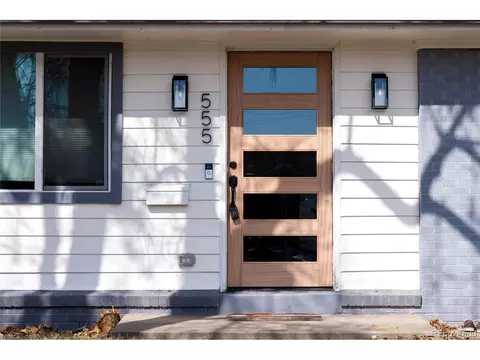 555 W Peakview Ave, Littleton, CO 80120