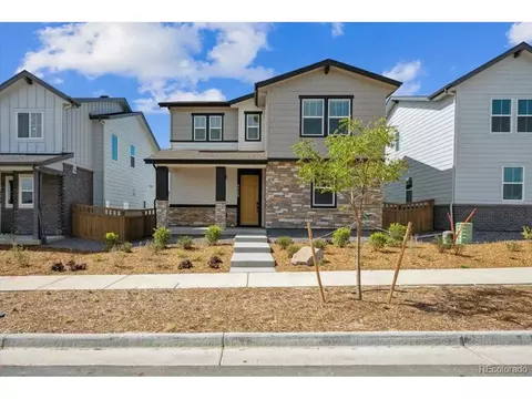 4739 N Valdai Ct, Aurora, CO 80019