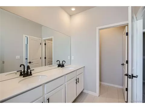 Undisclosed, Aurora, CO 80018 photo 21