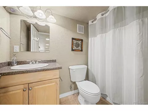 Bath - 6243 S Blackhawk Ct, Centennial, CO 80111 photo 5 of 5