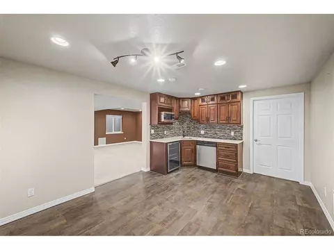Kitchen - 6243 S Blackhawk Ct, Centennial, CO 80111 photo 5 of 7