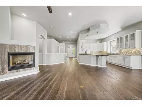 Living - 6243 S Blackhawk Ct, Centennial, CO 80111 photo 2 of 6