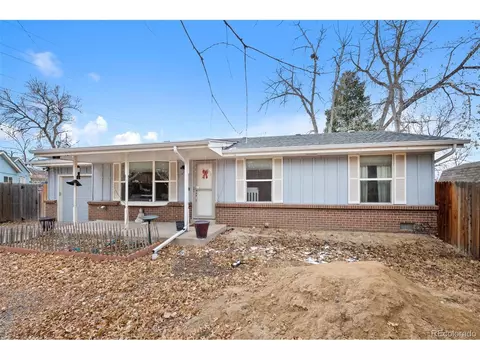 1873 S Chester Cir, Denver, CO 80247