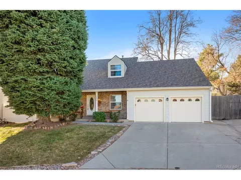 7040 S Forest Ct, Centennial, CO 80122