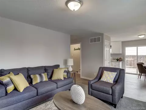 17520 E Temple Dr, Aurora, CO 80015 photo 7