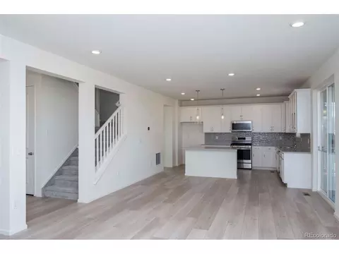 5885 E 154th Pl, Thornton, CO 80602 photo 11