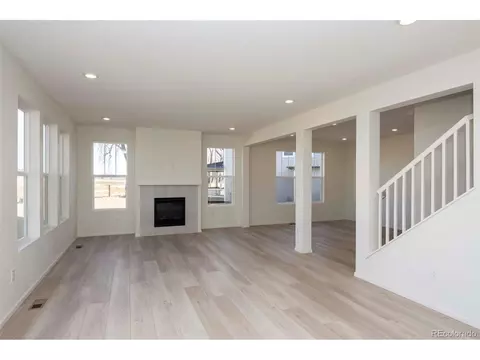 5885 E 154th Pl, Thornton, CO 80602 photo 9