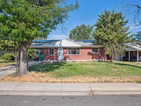 901 Jamaica St, Aurora, CO 80010