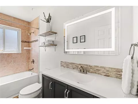 Bath - 16570 E Baltic Pl, Aurora, CO 80013 photo 1 of 4