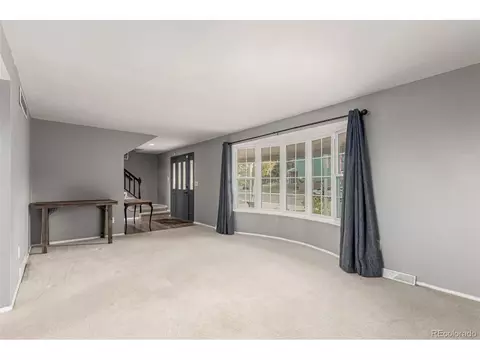 Living - 4319 E Peakview Cir, Centennial, CO 80121 photo 3 of 5