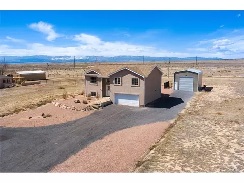 1237 N Parkridge Dr, Pueblo, CO 81007