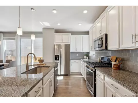 11119 E 25th Dr, Aurora, CO 80010 photo 4