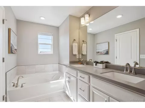 11119 E 25th Dr, Aurora, CO 80010 photo 16