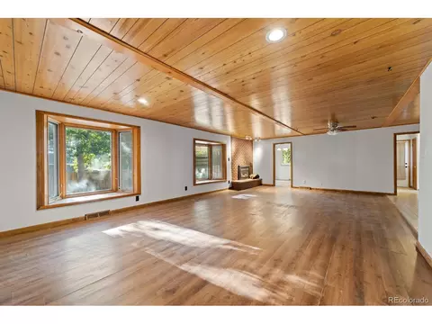 554 Quentin St, Aurora, CO 80011 photo 5