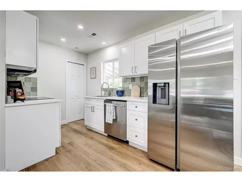 4891 E Cornell Ave, Denver, CO 80222 photo 7