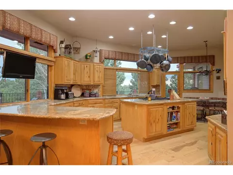 Kitchen - 11771 E Smith Rd, Elbert, CO 80106 photo 2 of 2