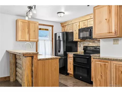 Kitchen - 1463 Main St, Georgetown, CO 80444 photo 3 of 4