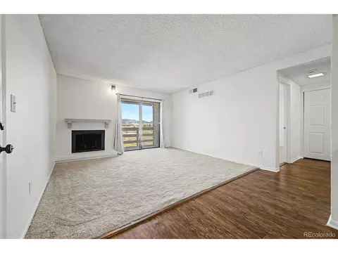 Living - 519 Wright St #204, Lakewood, CO 80228 photo 4 of 4