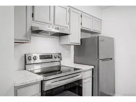 Kitchen - 519 Wright St #204, Lakewood, CO 80228 photo 5 of 5