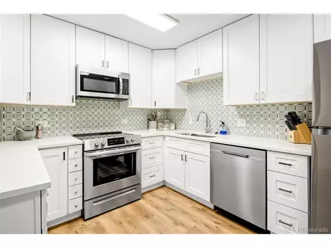 610 S Clinton St #3A, Denver, CO 80247