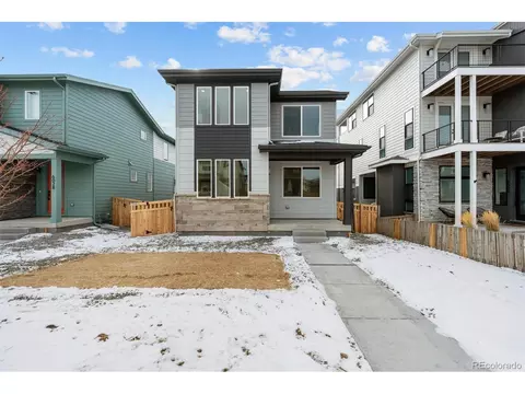 6147 N Liverpool St, Aurora, CO 80019
