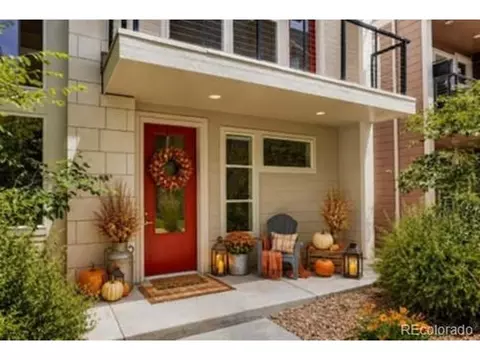 530 E Hinsdale Ave, Littleton, CO 80122