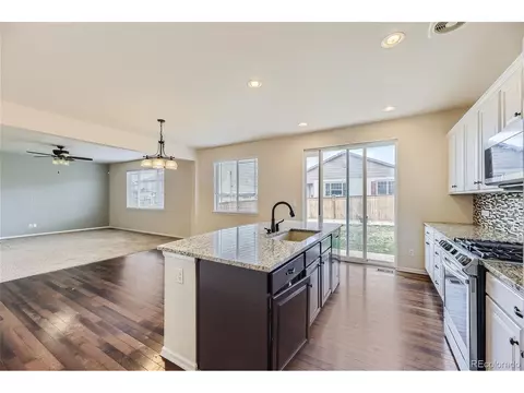 25200 Ellsworth Dr, Aurora, CO 80018 photo 9