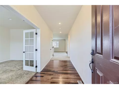 25200 Ellsworth Dr, Aurora, CO 80018 photo 4