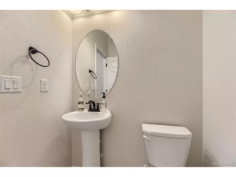 25200 Ellsworth Dr, Aurora, CO 80018 photo 12