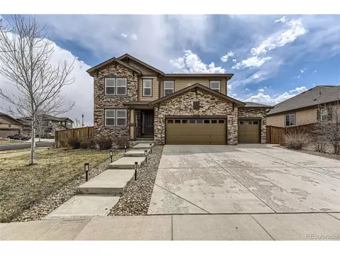 25200 Ellsworth Dr, Aurora, CO 80018