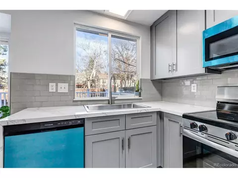 Kitchen - 18977 E Napa Dr, Aurora, CO 80013 photo 4 of 4